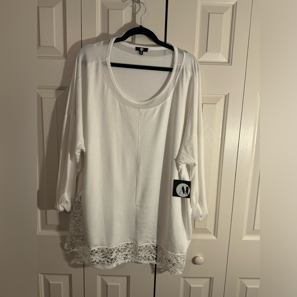 Beautiful top with lace